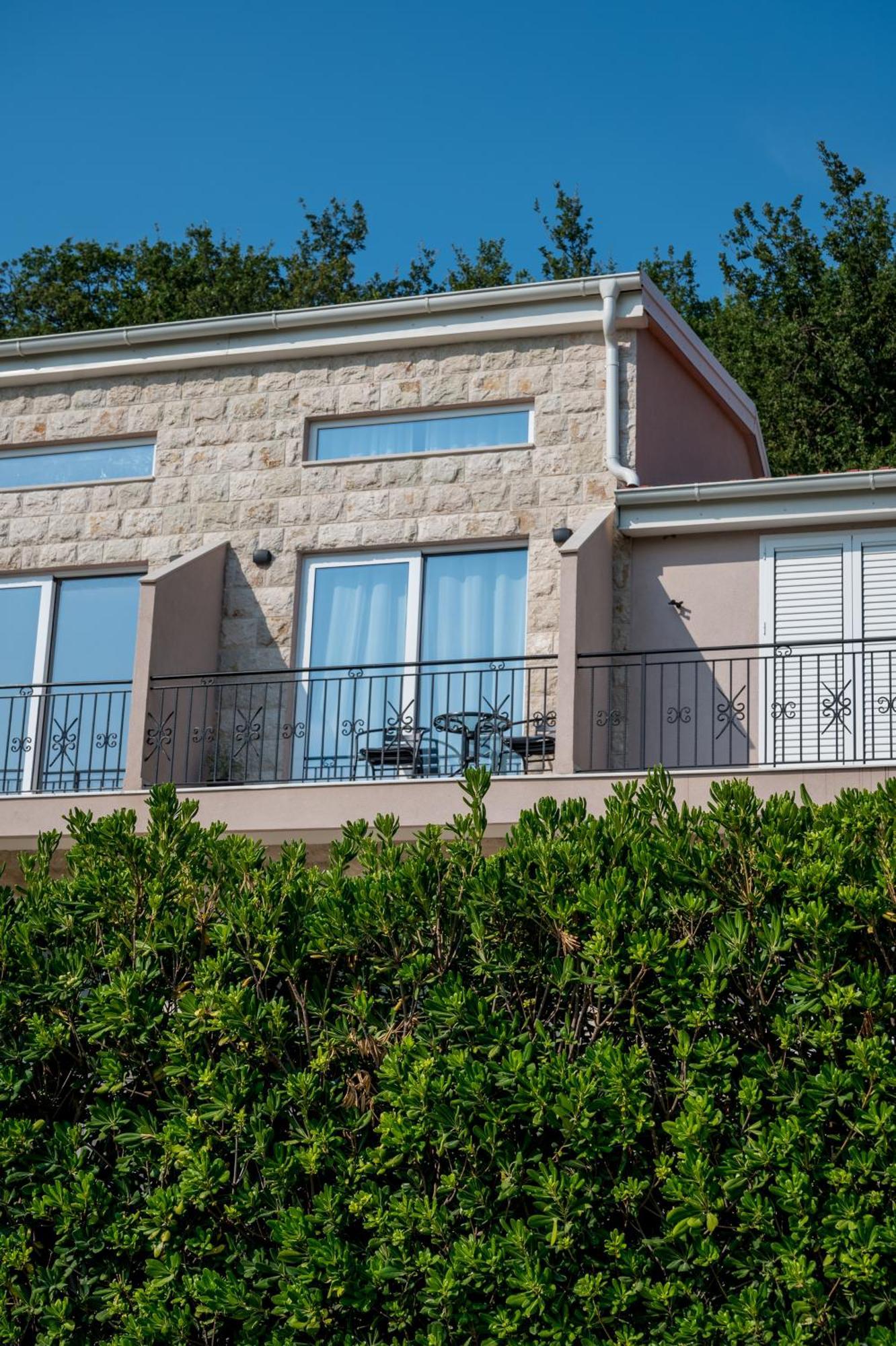Appartement En Chene Kotor Exterior photo